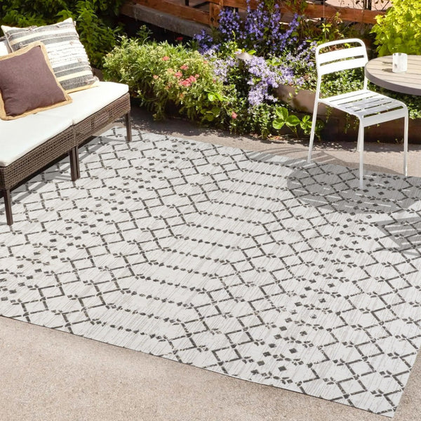 HomeRoots 10' X 14' Cream and Black Trellis Area Rug - Stylish, Durable, Indoor/Outdoor, Easy Care for Any Space 704414