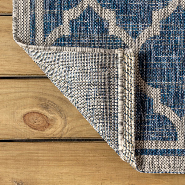 HomeRoots 9' Navy Blue and Gray Round Geometric Area Rug – Stylish, Durable, Versatile for Indoor & Outdoor Spaces 704445