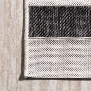 HomeRoots 5' Striking Black and Cream Round Striped Rug for Indoor & Outdoor Use – Durable, Stylish Accent Piece 704487