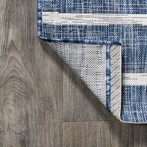 HomeRoots 9' Blue and Ivory Striped Round Area Rug - Durable Indoor/Outdoor Accent for Any Space, Easy Care 704553