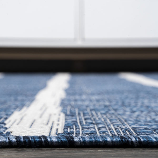 HomeRoots 9' Blue and Ivory Striped Round Area Rug - Durable Indoor/Outdoor Accent for Any Space, Easy Care 704553