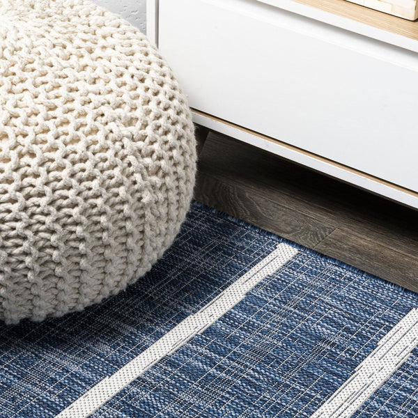 HomeRoots 9' Blue and Ivory Striped Round Area Rug - Durable Indoor/Outdoor Accent for Any Space, Easy Care 704553