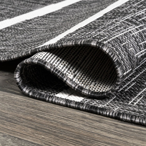 HomeRoots 6' Black and Ivory Square Striped Rug – Modern Geometric Design for Indoor & Outdoor Spaces, Durable & Stylish 704573