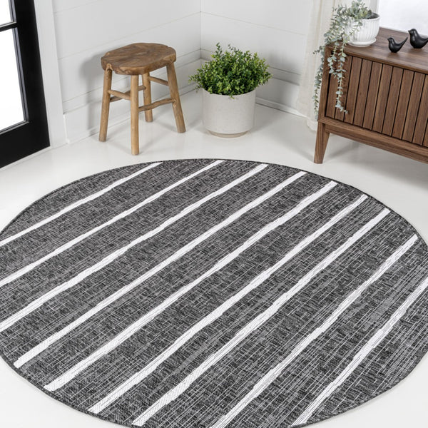 HomeRoots 9' Black and Ivory Striped Round Rug - Durable, Stylish Indoor/Outdoor Area Décor for Any Space 704577