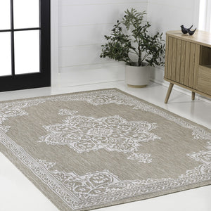 HomeRoots 5' X 8' Beige and Cream Medallion Area Rug - Stylish Indoor/Outdoor Accent for Any Space! 704608