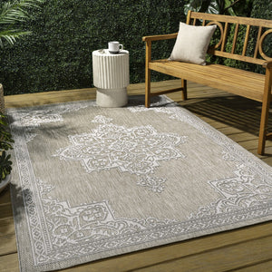 HomeRoots 8' X 10' Beige and Cream Medallion Rug - Stylish Indoor/Outdoor Area Rug for Versatile Spaces 704609