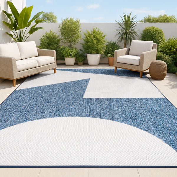 HomeRoots 5' Geometric Indoor Outdoor Area Rug in Navy Blue & Cream - Stylish, Durable, and Versatile Design 704633