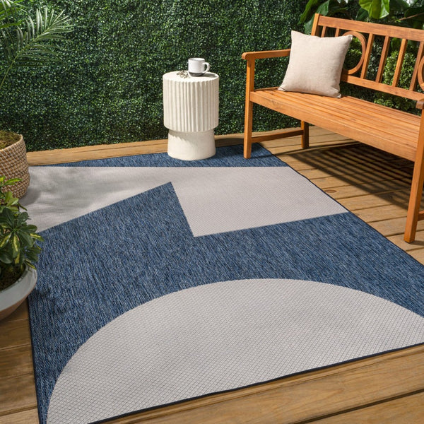 HomeRoots 5' Geometric Indoor Outdoor Area Rug in Navy Blue & Cream - Stylish, Durable, and Versatile Design 704633