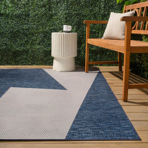 HomeRoots 5' Geometric Indoor Outdoor Area Rug in Navy Blue & Cream - Stylish, Durable, and Versatile Design 704633