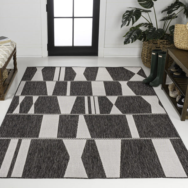 HomeRoots 5' Geometric Black and Cream Indoor Outdoor Area Rug – Stylish, Durable, Versatile for Any Space 704638