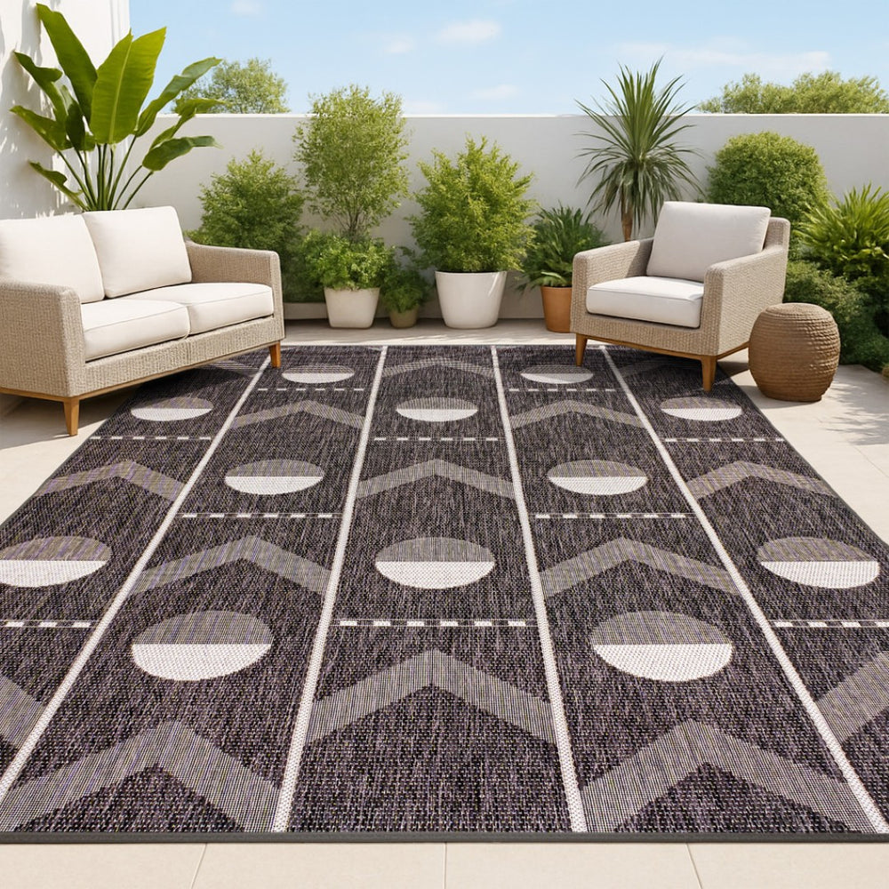 HomeRoots 4' Modern Black & Cream Geometric Indoor/Outdoor Area Rug – Durable, UV-Resistant, Easy Clean Design 704647
