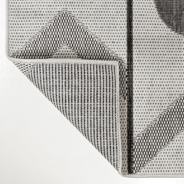 HomeRoots 8' X 10' Cream and Black Geometric Area Rug – Durable Indoor-Outdoor Style for Modern Spaces 704654