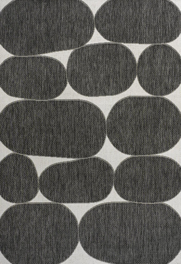 HomeRoots 4' Modern Black and Cream Geometric Area Rug for Indoor and Outdoor Spaces - Durable, Stylish, Versatile! 704662