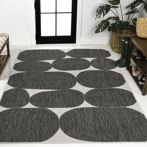 HomeRoots 4' Modern Black and Cream Geometric Area Rug for Indoor and Outdoor Spaces - Durable, Stylish, Versatile! 704662