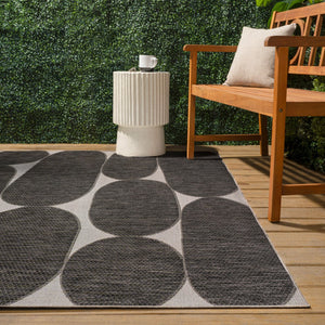 HomeRoots 4' Modern Black and Cream Geometric Area Rug for Indoor and Outdoor Spaces - Durable, Stylish, Versatile! 704662