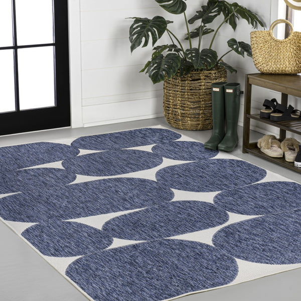 HomeRoots 4' Navy Blue & Cream Geometric Area Rug – Stylish Indoor/Outdoor Decor, Durable & Easy Care Solution 704667