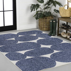 HomeRoots 5' Stylish Navy Blue & Cream Geometric Area Rug for Indoor & Outdoor Use – Durable, Easy-Care Design 704668