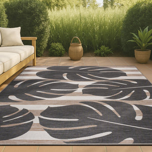 HomeRoots 5' Black and Beige Floral Area Rug – Versatile Indoor/Outdoor Design, Durable, Easy to Maintain, Stylish 704693