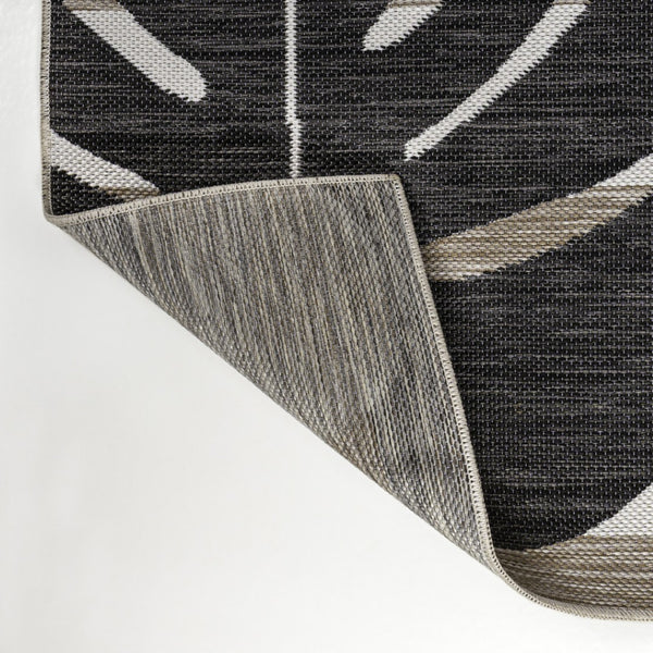 HomeRoots 5' Black and Beige Floral Area Rug – Versatile Indoor/Outdoor Design, Durable, Easy to Maintain, Stylish 704693