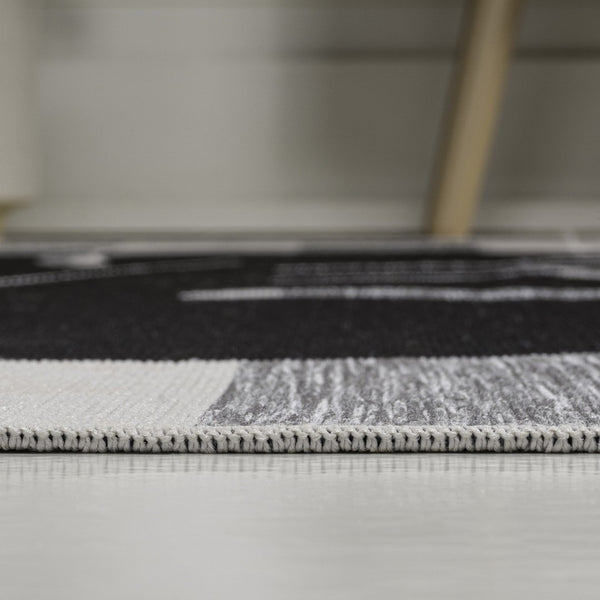 HomeRoots 4' Black and Gray Floral Indoor Outdoor Area Rug - Elegant, Durable, Weather-Resistant Design for All Spaces 704697