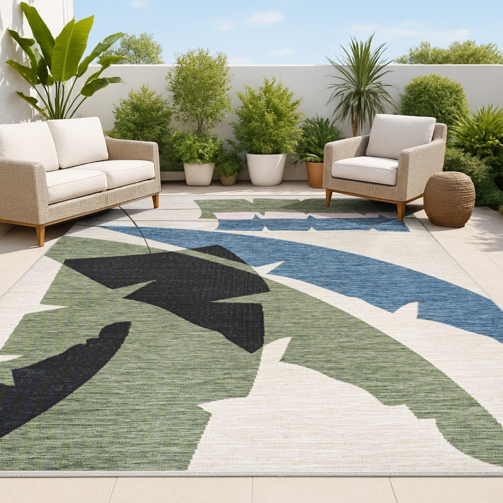 HomeRoots 5' Navy Blue and Cream Abstract Area Rug – Versatile Indoor/Outdoor Accent for Modern Spaces 704738