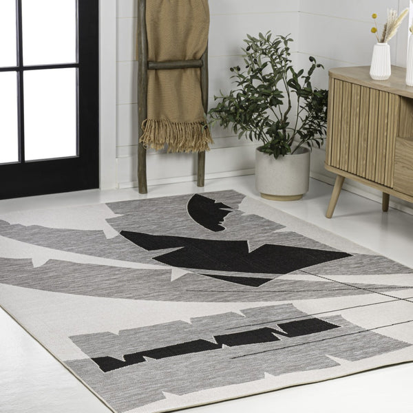 HomeRoots 3' X 5' Gray and Cream Abstract Area Rug – Durable Indoor/Outdoor Design for Modern Spaces & Easy Care 704746