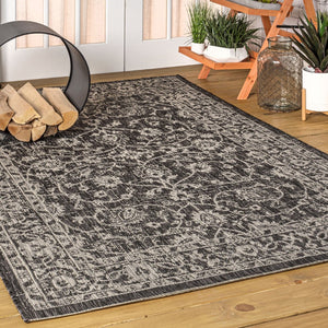 HomeRoots 5' Black and Gray Medallion Indoor-Outdoor Area Rug – Stylish, Durable, and Easy to Maintain for Any Space! 704753