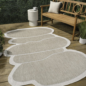 HomeRoots 6' Elegant Beige and Cream Medallion Area Rug for Indoor/Outdoor Use - Durable, Stylish, Versatile! 704781