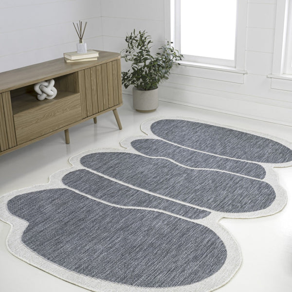 HomeRoots 6' X 9' Blue and Cream Medallion Area Rug - Durable Indoor/Outdoor Design for Any Space Decor 704786
