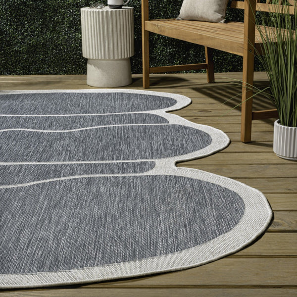 HomeRoots 6' X 9' Blue and Cream Medallion Area Rug - Durable Indoor/Outdoor Design for Any Space Decor 704786