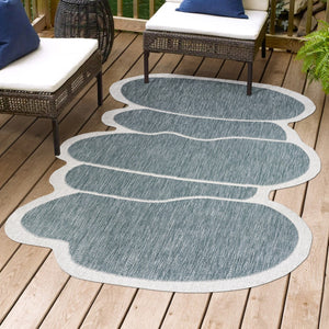 HomeRoots 6' X 9' Blue and Cream Medallion Area Rug - Durable Indoor/Outdoor Design for Any Space Decor 704786