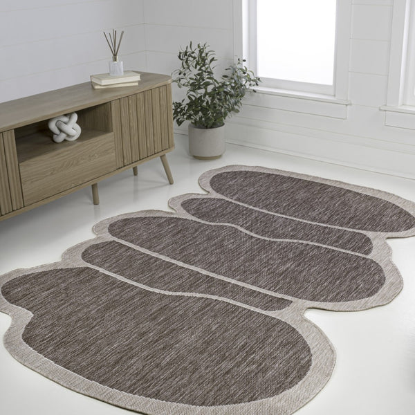 HomeRoots 9' Light Brown & Beige Medallion Area Rug - Durable Indoor/Outdoor Design for Timeless Style & Elegance 704793