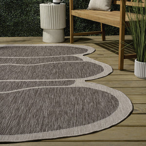 HomeRoots 9' Light Brown & Beige Medallion Area Rug - Durable Indoor/Outdoor Design for Timeless Style & Elegance 704793