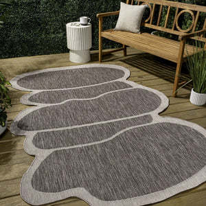 HomeRoots 9' Light Brown & Beige Medallion Area Rug - Durable Indoor/Outdoor Design for Timeless Style & Elegance 704793