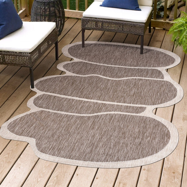 HomeRoots 9' Light Brown & Beige Medallion Area Rug - Durable Indoor/Outdoor Design for Timeless Style & Elegance 704793
