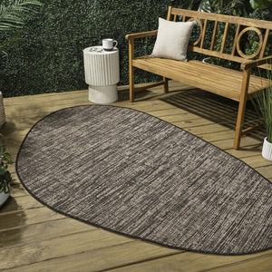 HomeRoots 5' Stylish Natural and Black Medallion Indoor/Outdoor Area Rug - Durable, Versatile, Easy Care! 704835