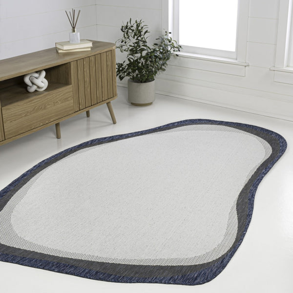 HomeRoots 4' Contemporary Cream & Navy Blue Abstract Area Rug - Durable Indoor/Outdoor Design for All Spaces 704859