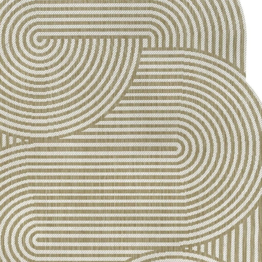 HomeRoots 5' Cream and Natural Abstract Area Rug - Stylish Indoor/Outdoor, Durable, Low-Profile Design! 704870