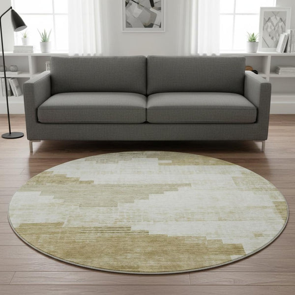 HomeRoots 8' Beige And Ivory Geometric Round Rug - Washable, UV-Protected, Perfect for High-Traffic Spaces! 704912