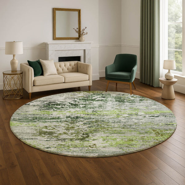 HomeRoots 8' Artichoke Green Abstract Round Rug - Washable, UV-Protected & Non-Slip for Family Spaces 704954