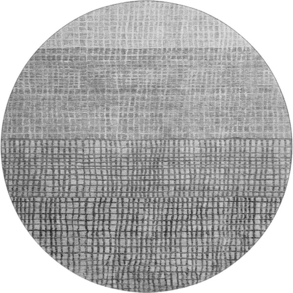 HomeRoots 8' Gray and Silver Geometric Round Rug - Washable, UV Protected, Stain Resistant for Stylish Homes 705032