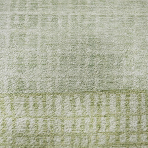 HomeRoots 8' Sage and Ivory Geometric Round Rug - Washable, UV Protected, Stylish, and Ideal for High-Traffic Areas 705050