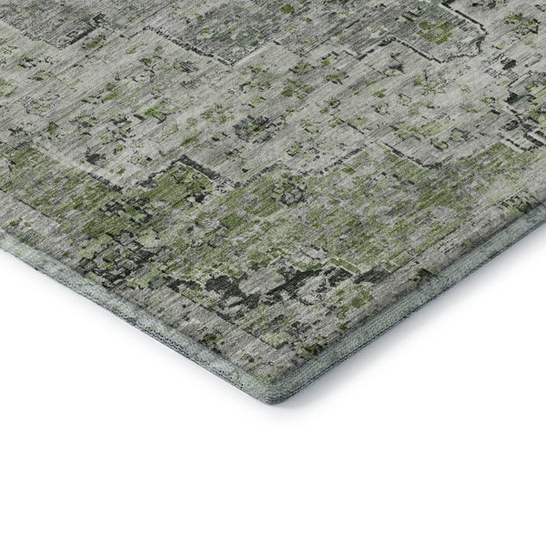 HomeRoots 8' Artichoke Green & Gray Floral Medallion Round Rug - Stain Resistant, UV Protected, Non-Slip Backing 705074