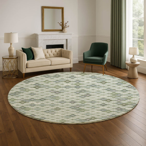HomeRoots 8' Mint Green Geometric Round Rug - Washable, UV-Protected, Perfect for High-Traffic Homes & Pets! 705308