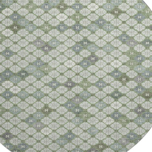 HomeRoots 8' Mint Green Geometric Round Rug - Washable, UV-Protected, Perfect for High-Traffic Homes & Pets! 705308