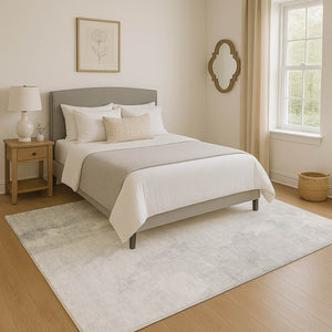 HomeRoots 5' X 8' Gray And Ivory Abstract Area Rug – Stylish, Washable, UV-Protected, Pet-Friendly Design! 705529