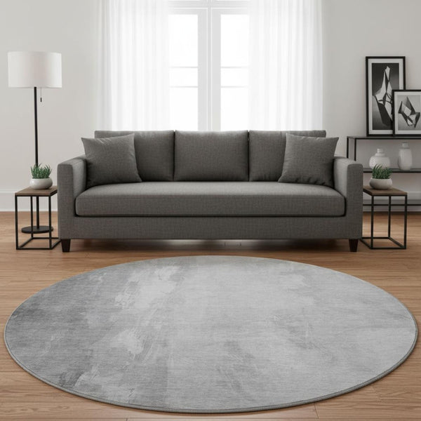 HomeRoots 8' Gray and Ivory Abstract Round Rug - Washable, UV-Protected, Non-Slip for Modern Living Spaces 705530