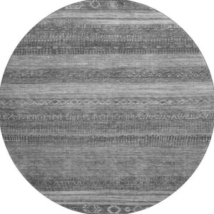 HomeRoots 8' Gray and Silver Geometric Round Rug - Stylish, Washable, UV-Protected for Indoor & Outdoor Use 705620