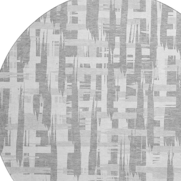 HomeRoots 8' Gray And Ivory Striped Washable Round Rug – Durable, Stylish, UV-Protected for Family Spaces 705674
