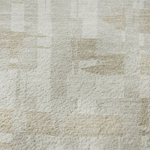 HomeRoots 8' Ivory and Tan Striped Washable Round Rug - UV Protected, Stain Resistant, Perfect for High-Traffic Areas 705680